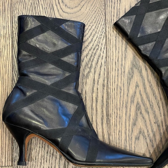 Donald J Pliner Leather Booties Black sz 4 - Picture 2 of 8